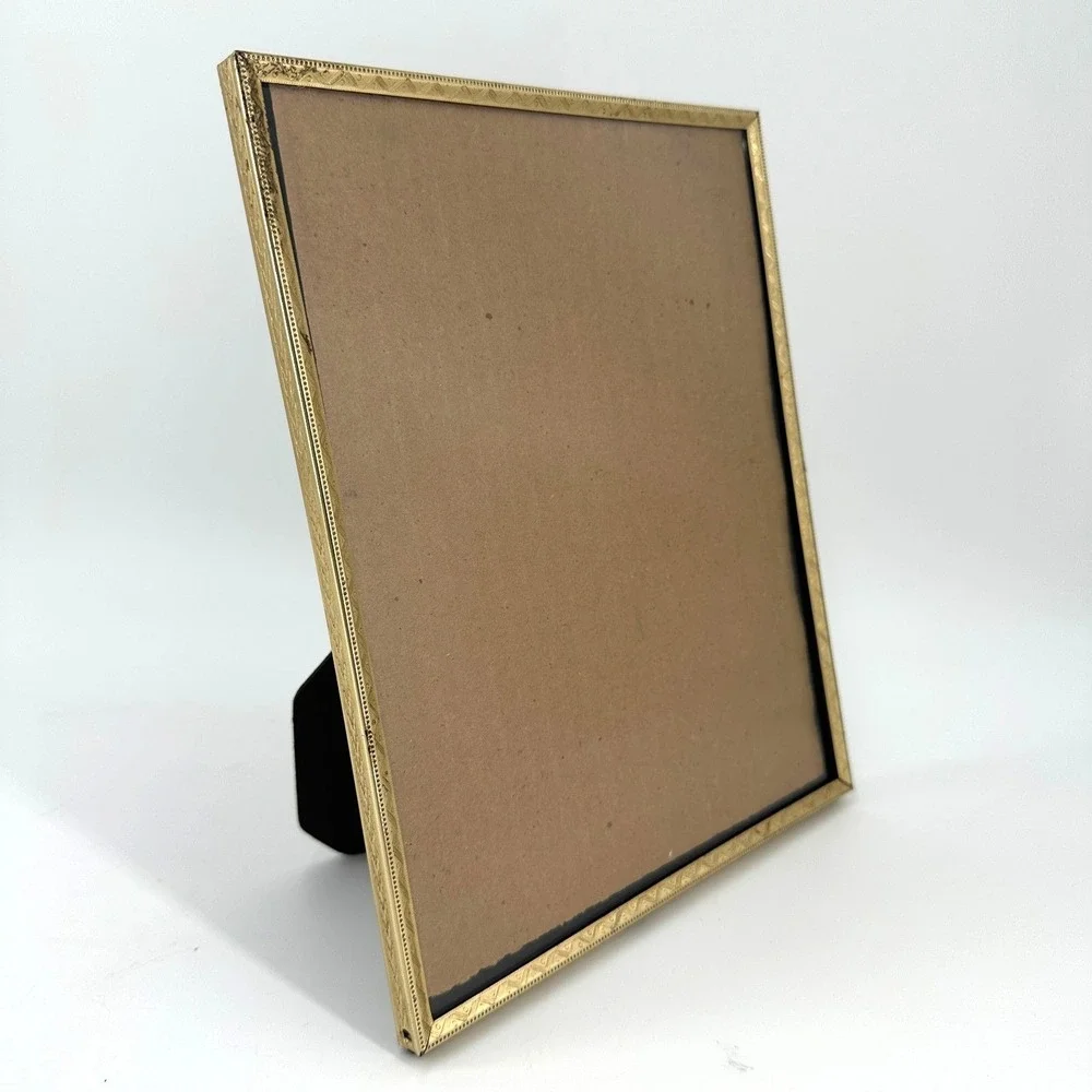Vintage Brass 8x10 Picture Frame - Metal Tabletop Display‎ MCM